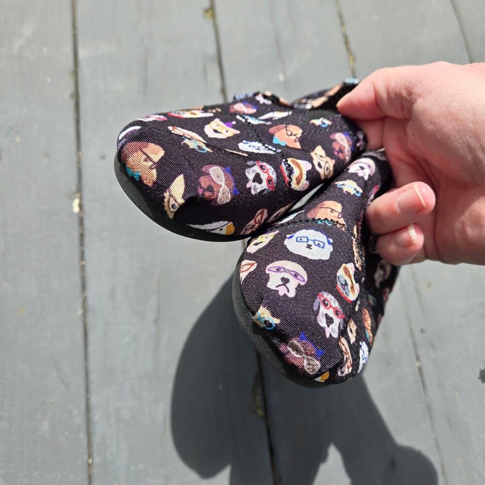 Bobs from Skechers Women's Flats Black Dog Print Memory Foam Arch Pillow size 7 - Picture 6 of 12
